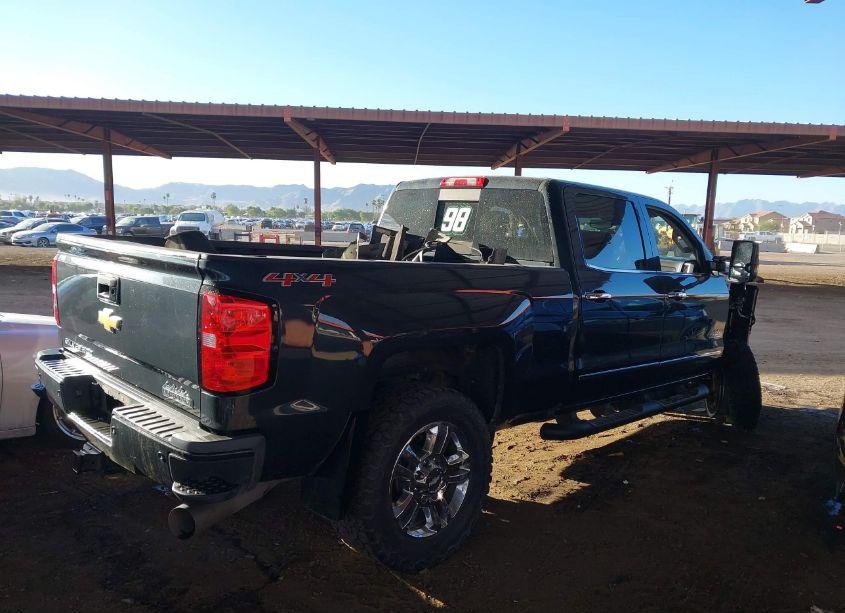 Photo 4 of 2017 Chevrolet Silverado 2500HD HIGH COUNTRY (VIN 1GC1KXEY1HF210508)