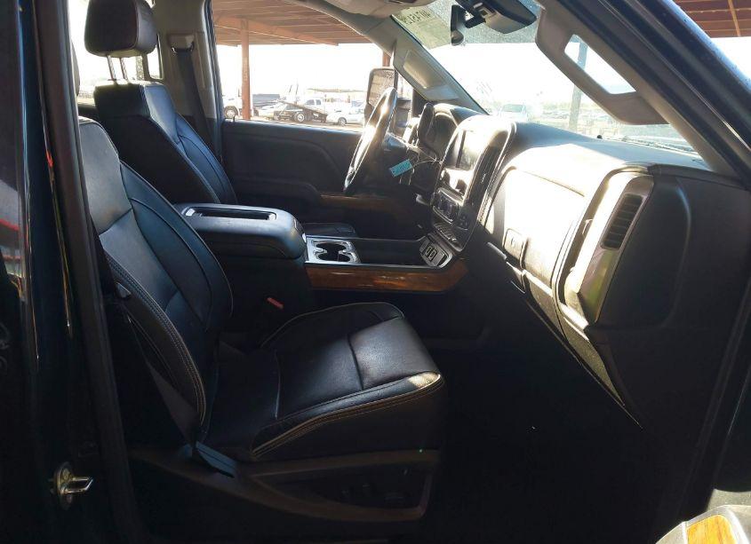 Photo 5 of 2017 Chevrolet Silverado 2500HD HIGH COUNTRY (VIN 1GC1KXEY1HF210508)