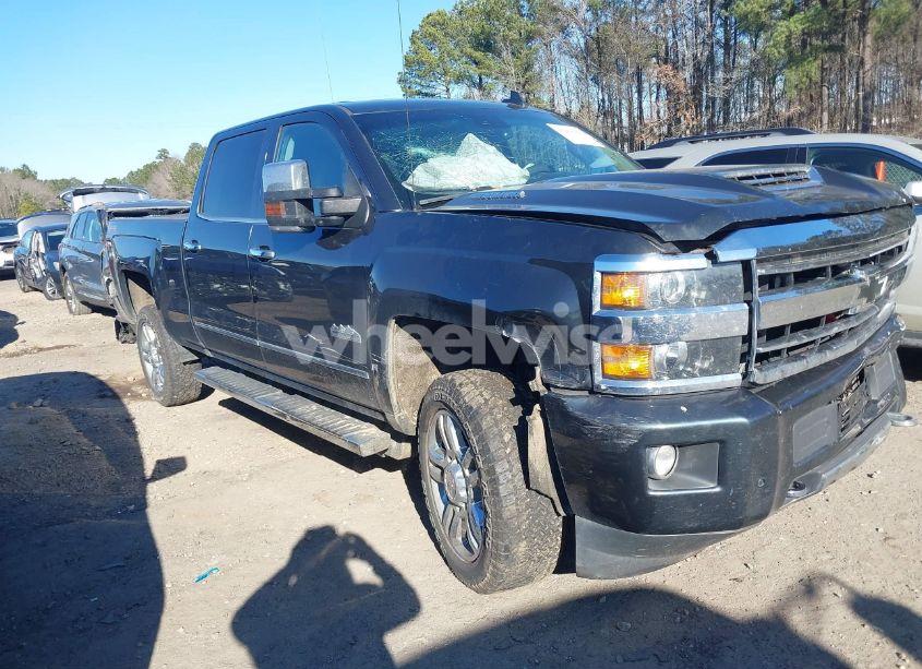 2018 Chevrolet Silverado 2500HD HIGH COUNTRY (VIN 1GC1KXEY3JF198643) main photo