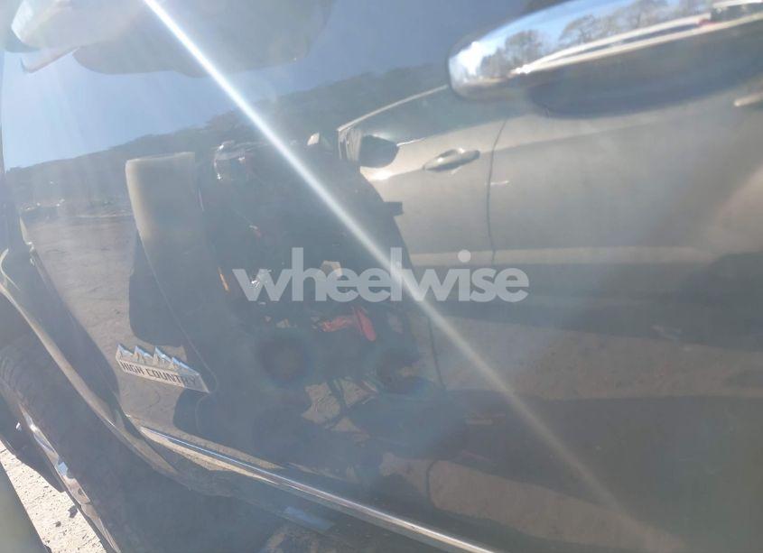 Photo 22 of 2018 Chevrolet Silverado 2500HD HIGH COUNTRY (VIN 1GC1KXEY3JF198643)