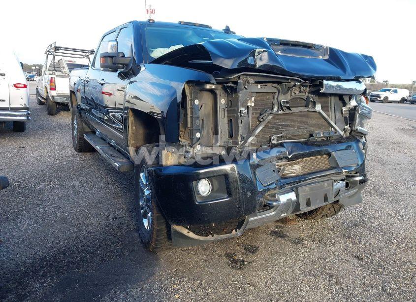 2018 Chevrolet Silverado 2500HD HIGH COUNTRY (VIN 1GC1KXEY3JF221340) main photo