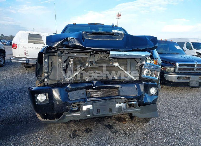 Photo 12 of 2018 Chevrolet Silverado 2500HD HIGH COUNTRY (VIN 1GC1KXEY3JF221340)