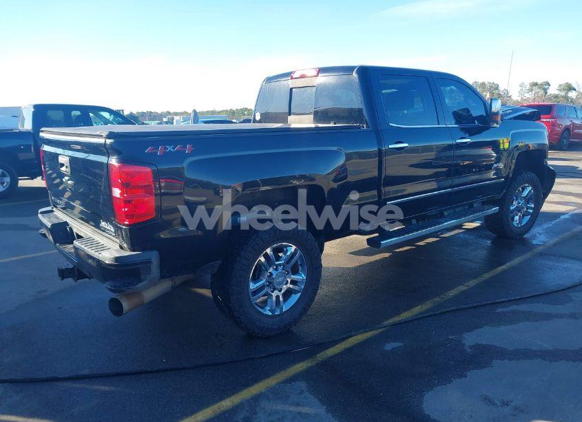 Photo 4 of 2018 Chevrolet Silverado 2500HD HIGH COUNTRY (VIN 1GC1KXEY3JF221340)
