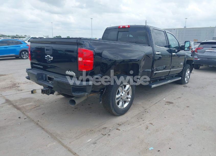 Photo 4 of 2018 Chevrolet Silverado 2500HD HIGH COUNTRY (VIN 1GC1KXEY4JF228278)