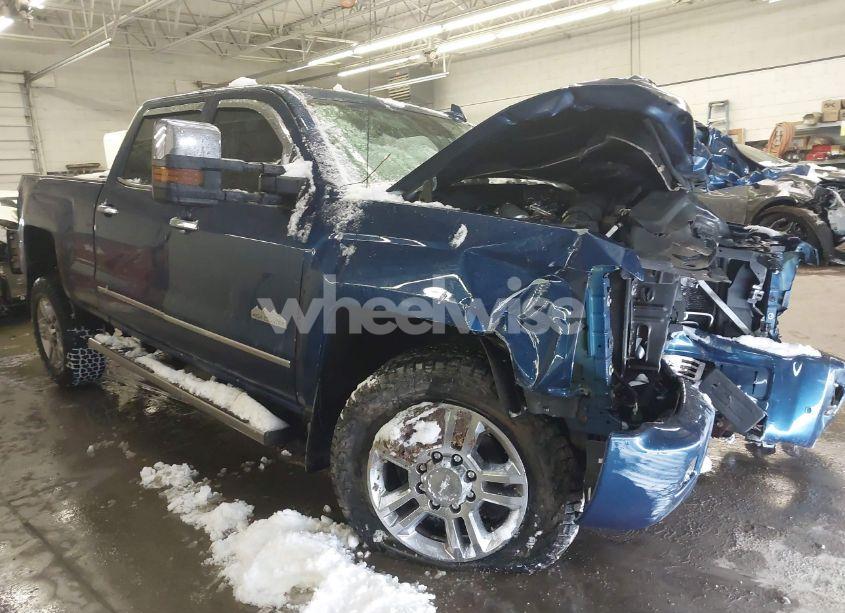 2018 Chevrolet Silverado 2500HD HIGH COUNTRY (VIN 1GC1KXEY6JF111737) main photo