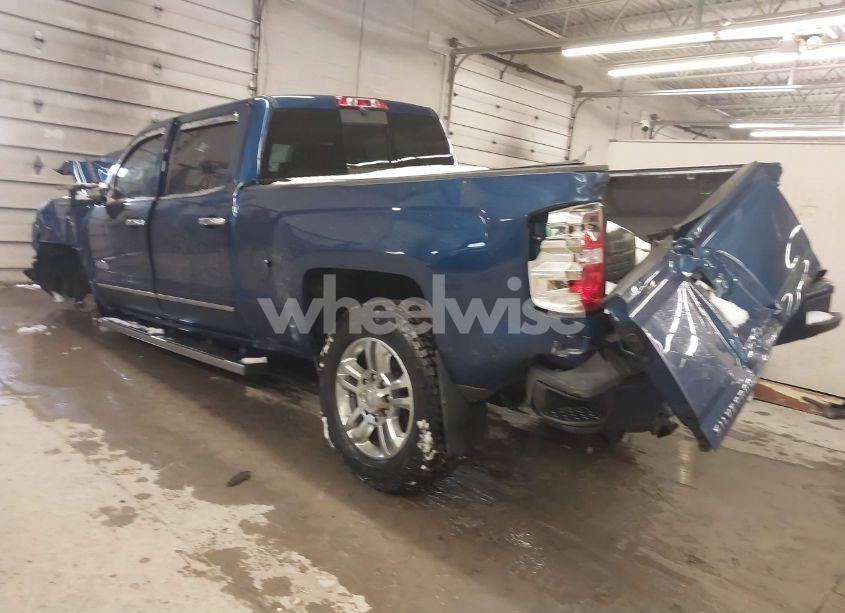 Photo 3 of 2018 Chevrolet Silverado 2500HD HIGH COUNTRY (VIN 1GC1KXEY6JF111737)