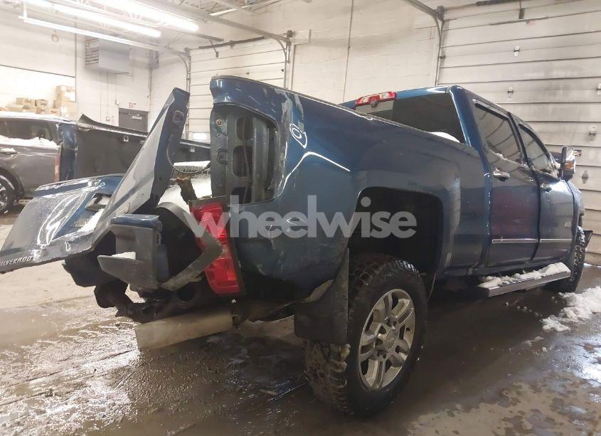 Photo 4 of 2018 Chevrolet Silverado 2500HD HIGH COUNTRY (VIN 1GC1KXEY6JF111737)