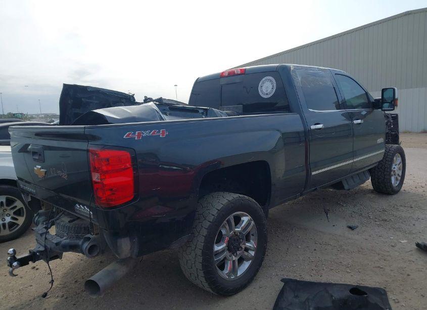 Photo 4 of 2017 Chevrolet Silverado 2500HD HIGH COUNTRY (VIN 1GC1KXEY7HF239964)