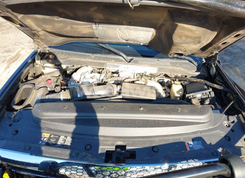 Photo 10 of 2018 Chevrolet Silverado 2500HD HIGH COUNTRY (VIN 1GC1KXEY9JF105172)