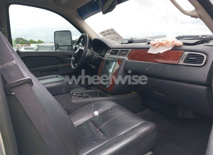 Photo 5 of 2011 Chevrolet Silverado 2500HD LTZ (VIN 1GC1KYC82BF178510)