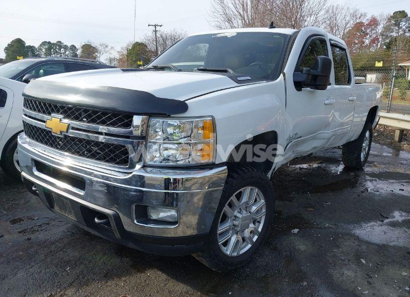 Photo 2 of 2014 Chevrolet Silverado 2500HD LTZ (VIN 1GC1KYC82EF102810)