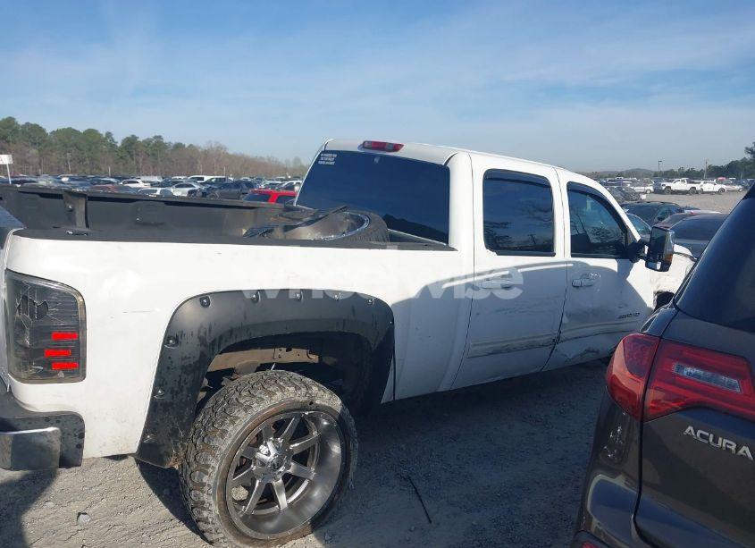 Photo 13 of 2011 Chevrolet Silverado 2500HD LTZ (VIN 1GC1KYC84BF113433)