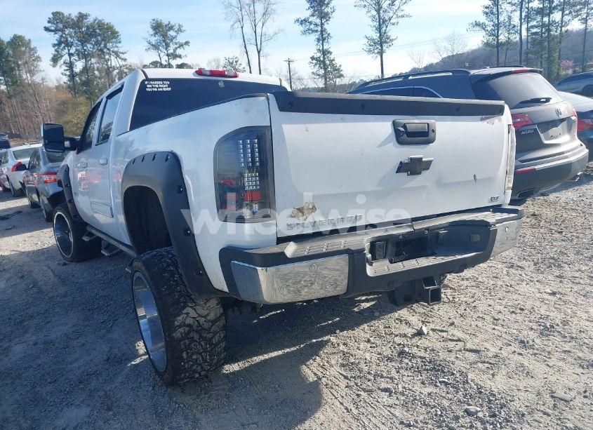 Photo 3 of 2011 Chevrolet Silverado 2500HD LTZ (VIN 1GC1KYC84BF113433)