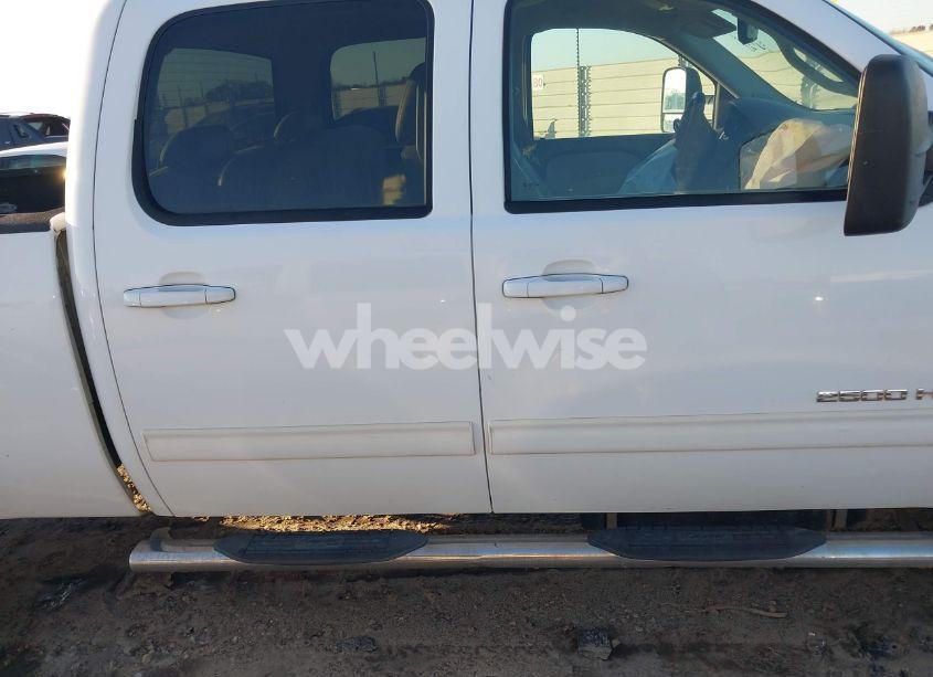 Photo 13 of 2011 Chevrolet Silverado 2500HD LTZ (VIN 1GC1KYC87BF156194)