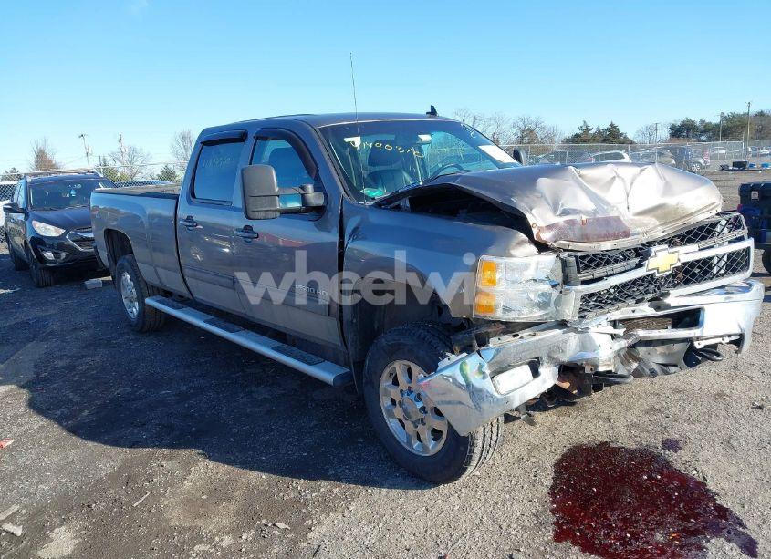 2014 Chevrolet Silverado 2500HD LTZ (VIN 1GC1KYC87EF135639) main photo