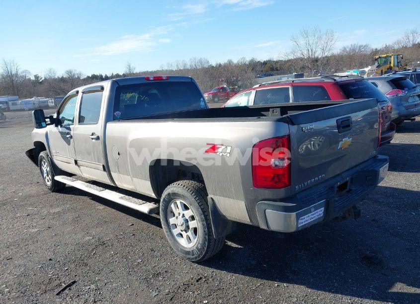 Photo 3 of 2014 Chevrolet Silverado 2500HD LTZ (VIN 1GC1KYC87EF135639)