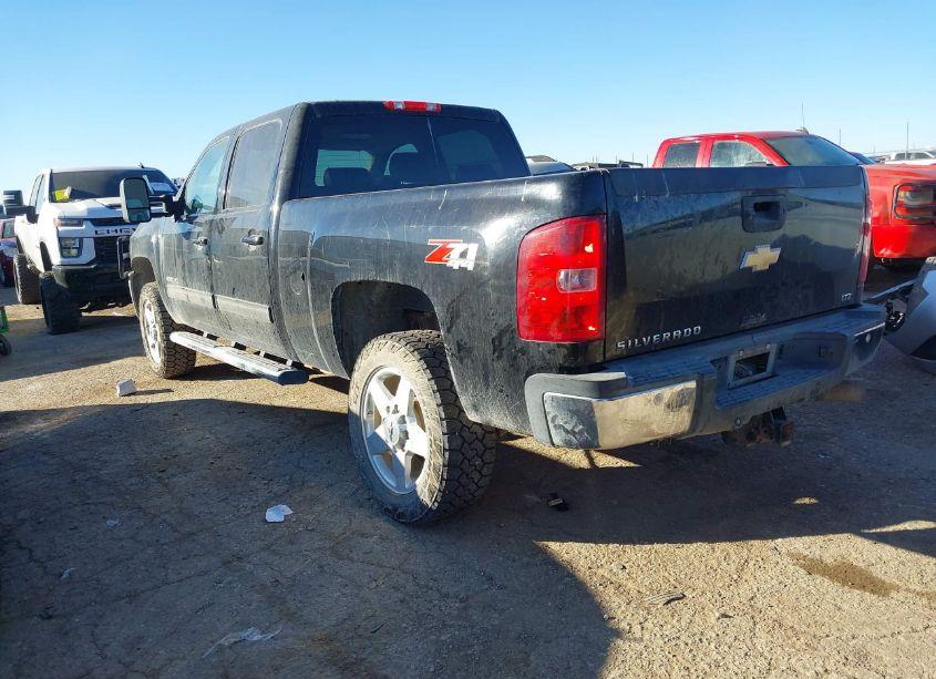 Photo 3 of 2011 Chevrolet Silverado 2500HD LTZ (VIN 1GC1KYC88BF255980)
