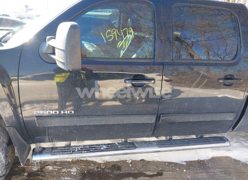 Photo 14 of 2011 Chevrolet Silverado 2500HD LTZ (VIN 1GC1KYC8XBF250439)