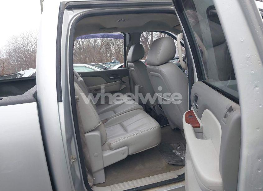 Photo 8 of 2013 Chevrolet Silverado 2500HD LTZ (VIN 1GC1KYCG4DF148189)
