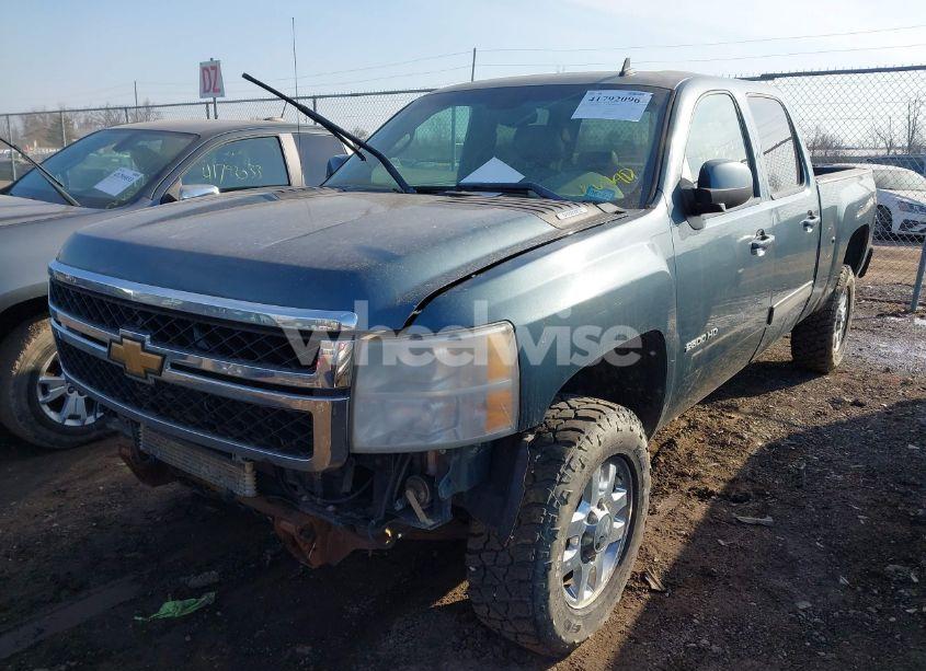 Photo 2 of 2011 Chevrolet Silverado 2500HD LTZ (VIN 1GC1KYCG6BF191235)