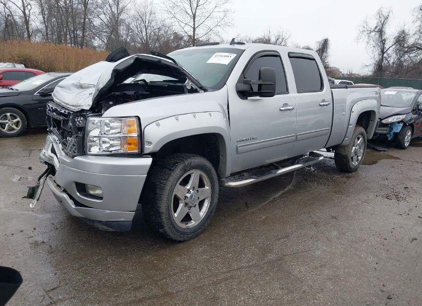 Photo 2 of 2012 Chevrolet Silverado 2500HD LTZ (VIN 1GC1KYE80CF220364)