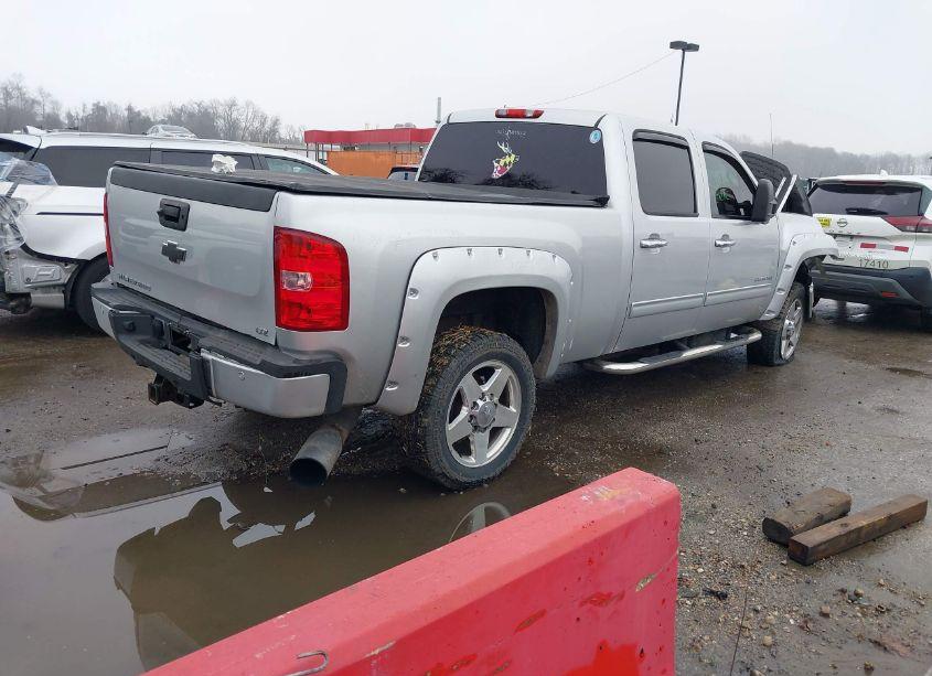Photo 4 of 2012 Chevrolet Silverado 2500HD LTZ (VIN 1GC1KYE80CF220364)