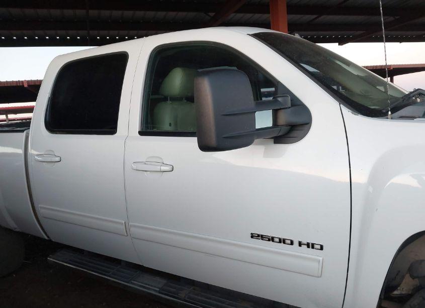 Photo 13 of 2013 Chevrolet Silverado 2500HD LTZ (VIN 1GC1KYE80DF236100)