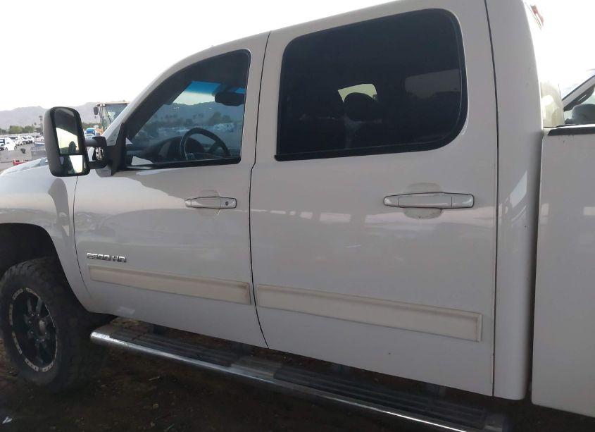Photo 14 of 2013 Chevrolet Silverado 2500HD LTZ (VIN 1GC1KYE80DF236100)