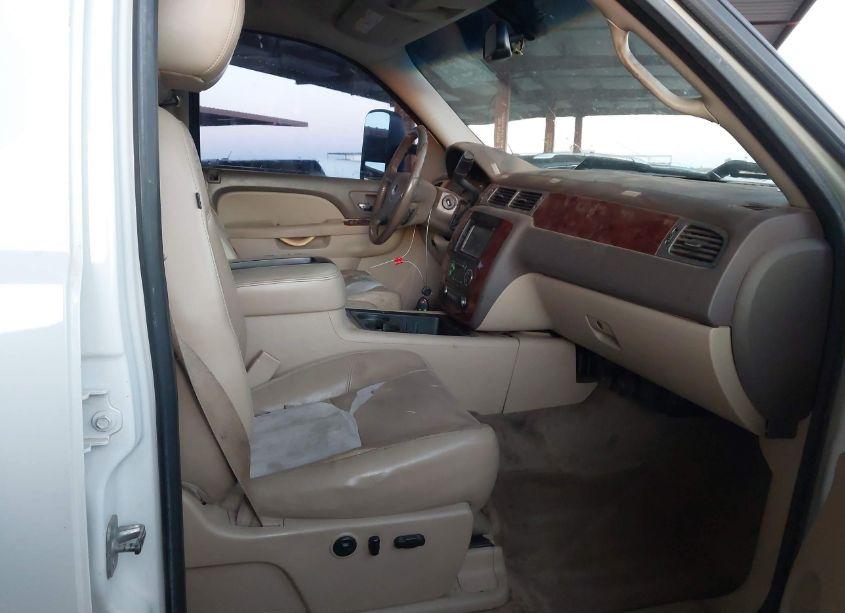Photo 5 of 2013 Chevrolet Silverado 2500HD LTZ (VIN 1GC1KYE80DF236100)