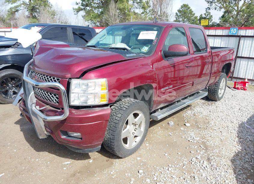 Photo 2 of 2013 Chevrolet Silverado 2500HD LTZ (VIN 1GC1KYE82DF144616)