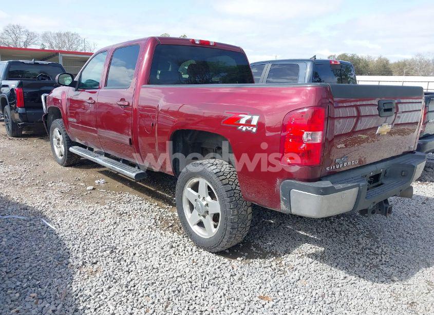 Photo 3 of 2013 Chevrolet Silverado 2500HD LTZ (VIN 1GC1KYE82DF144616)