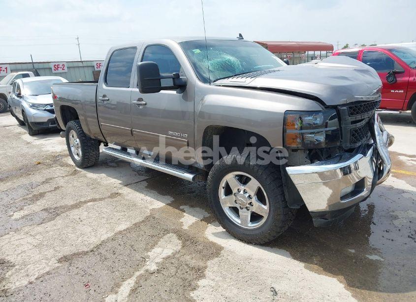 2013 Chevrolet Silverado 2500HD LTZ (VIN 1GC1KYE83DF211143) main photo