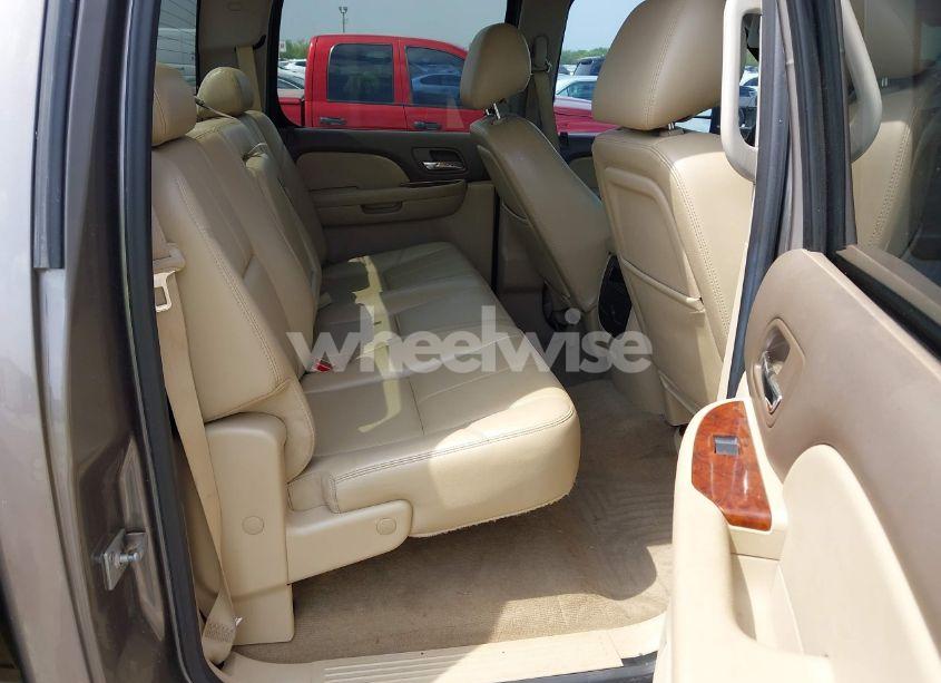 Photo 8 of 2013 Chevrolet Silverado 2500HD LTZ (VIN 1GC1KYE83DF211143)