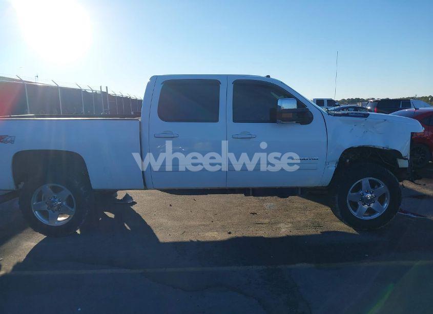 Photo 14 of 2013 Chevrolet Silverado 2500HD LTZ (VIN 1GC1KYE84DF241929)
