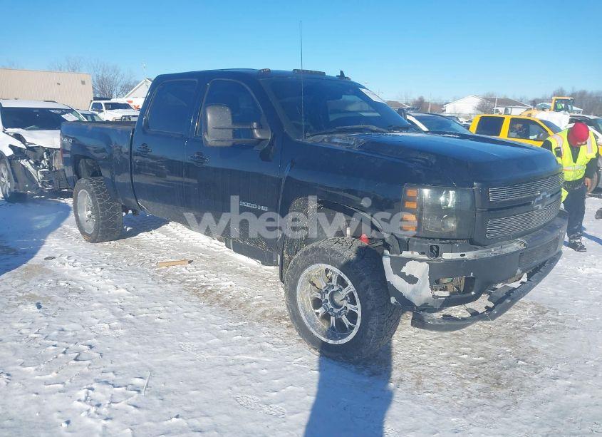 2011 Chevrolet Silverado 2500HD LTZ (VIN 1GC1KYE88BF174040) main photo