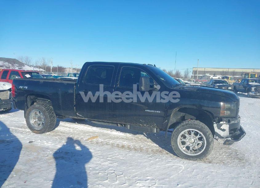 Photo 13 of 2011 Chevrolet Silverado 2500HD LTZ (VIN 1GC1KYE88BF174040)