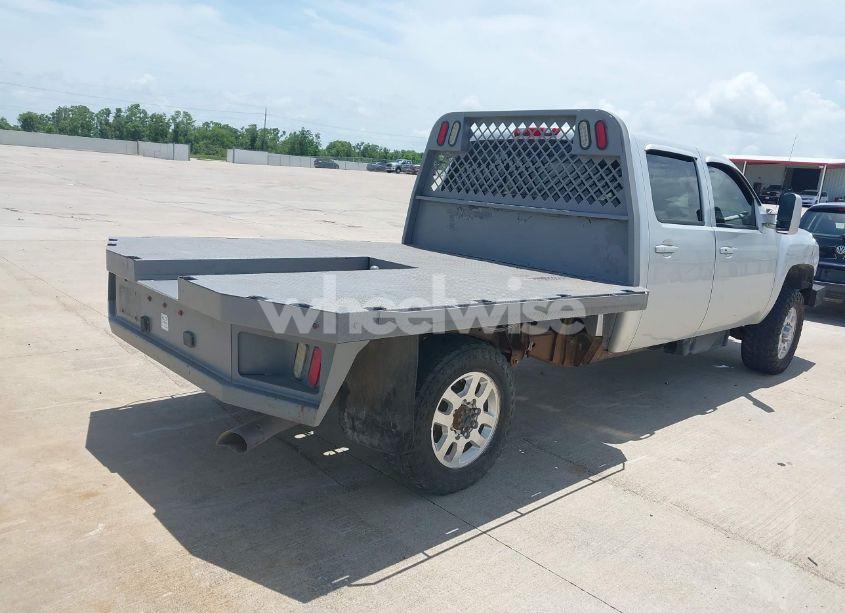 Photo 4 of 2013 Chevrolet Silverado 2500HD LTZ (VIN 1GC1KYE88DF228374)