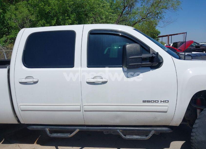 Photo 13 of 2012 Chevrolet Silverado 2500HD LTZ (VIN 1GC1KYE89CF163176)