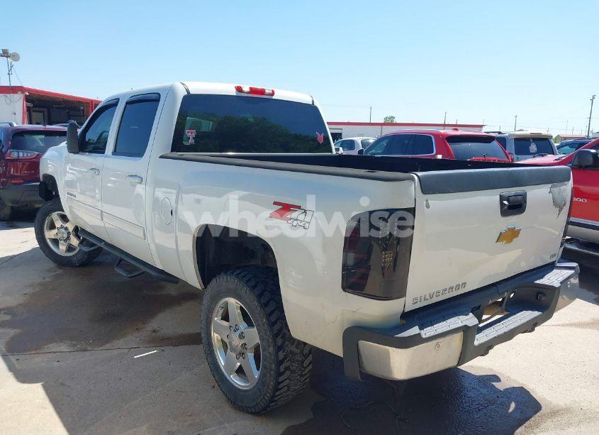 Photo 3 of 2012 Chevrolet Silverado 2500HD LTZ (VIN 1GC1KYE89CF163176)
