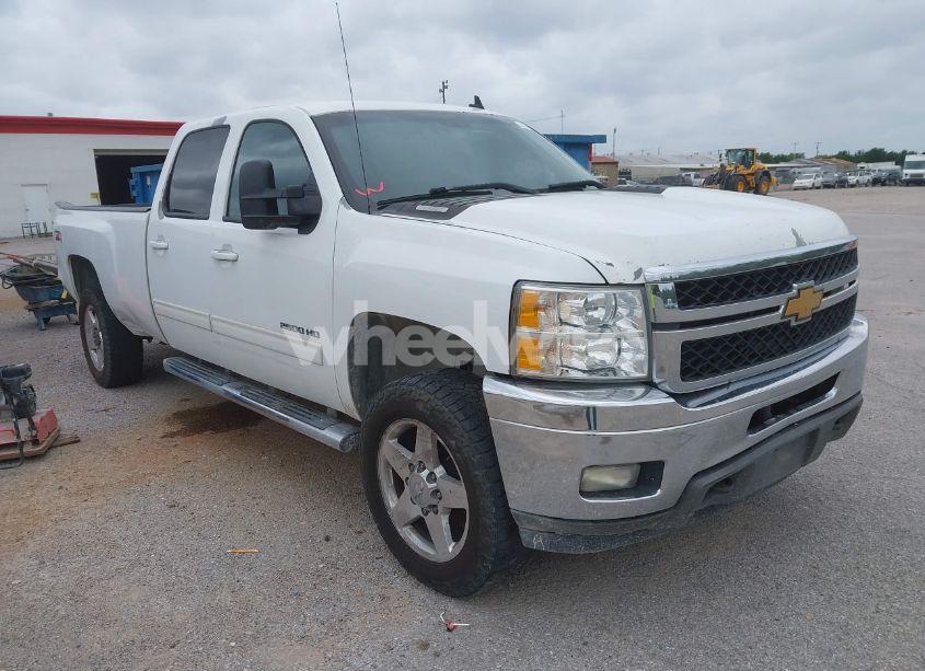 2013 Chevrolet Silverado 2500HD LTZ (VIN 1GC1KYEG8DF144031) main photo