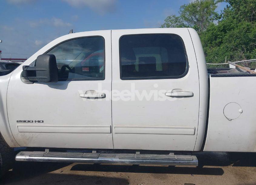 Photo 14 of 2013 Chevrolet Silverado 2500HD LTZ (VIN 1GC1KYEG8DF144031)