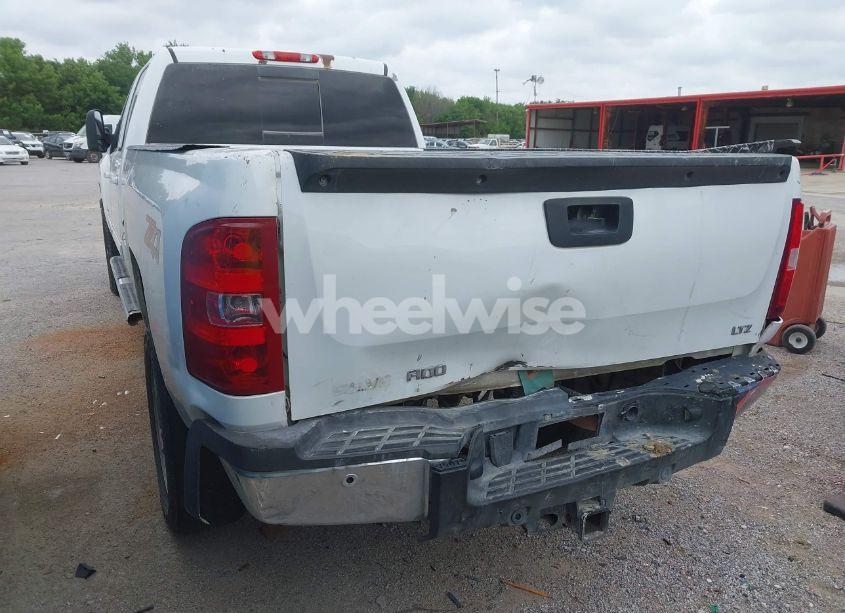 Photo 3 of 2013 Chevrolet Silverado 2500HD LTZ (VIN 1GC1KYEG8DF144031)