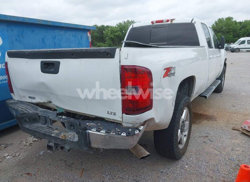 Photo 4 of 2013 Chevrolet Silverado 2500HD LTZ (VIN 1GC1KYEG8DF144031)