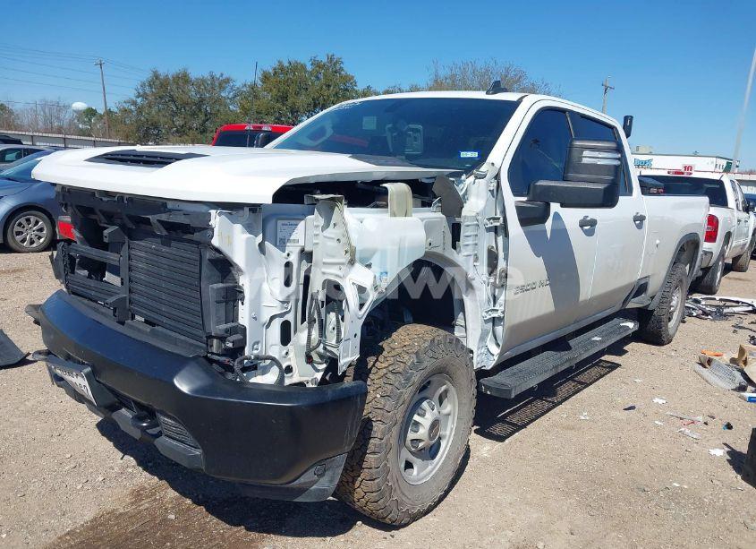 Photo 2 of 2022 Chevrolet Silverado 2500HD 2WD LONG BED WT (VIN 1GC1WLE70NF238896)