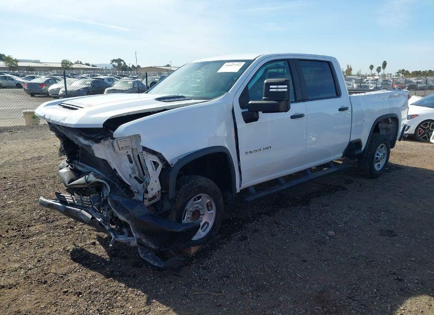 Photo 2 of 2020 Chevrolet Silverado 2500HD 2WD STANDARD BED WT (VIN 1GC1WLE72LF137792)