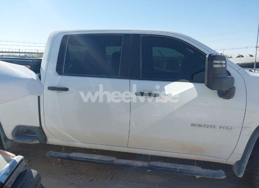 Photo 11 of 2021 Chevrolet Silverado 2500HD 4WD STANDARD BED WT (VIN 1GC1YLE71MF257272)
