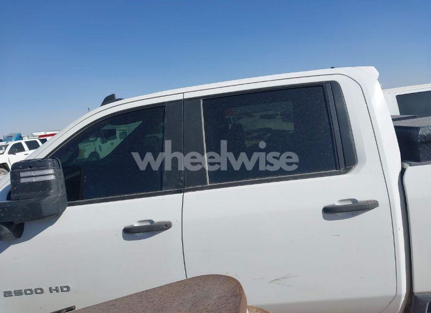 Photo 12 of 2021 Chevrolet Silverado 2500HD 4WD STANDARD BED WT (VIN 1GC1YLE71MF257272)