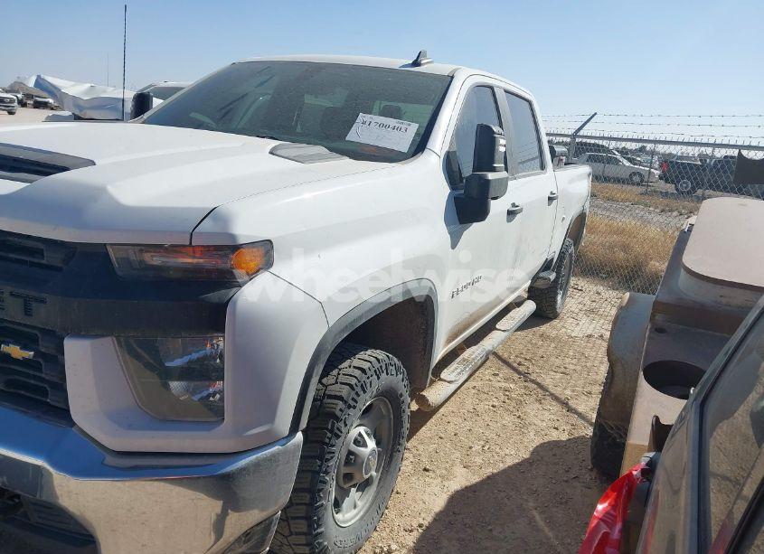 Photo 2 of 2021 Chevrolet Silverado 2500HD 4WD STANDARD BED WT (VIN 1GC1YLE71MF257272)