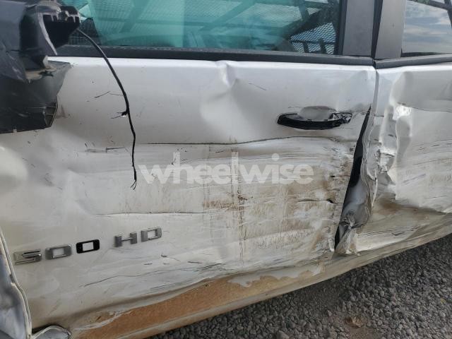 Photo 9 of 2024 CHEVROLET SILVERADO K2500 HEAVY DUTY (VIN 1GC1YLE75RF467543)