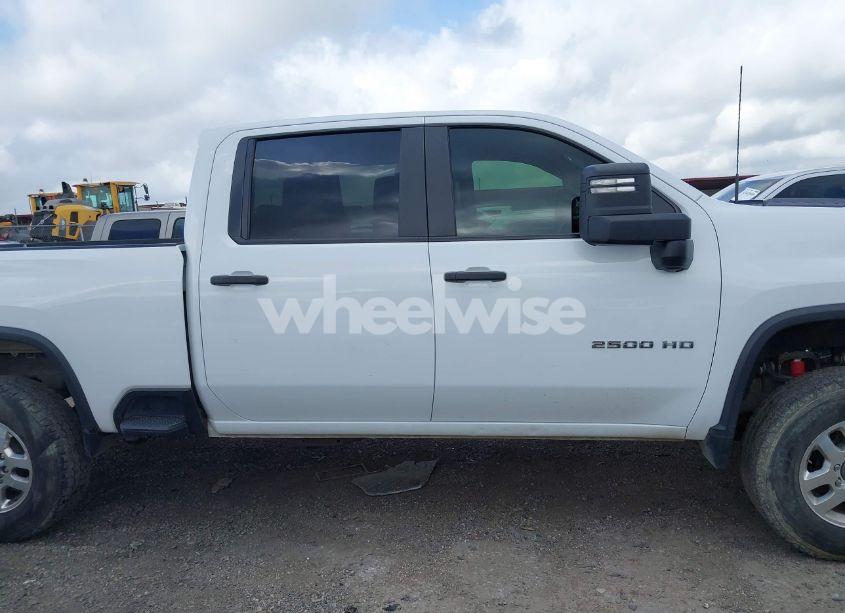 Photo 13 of 2021 Chevrolet Silverado 2500HD 4WD STANDARD BED WT (VIN 1GC1YLE76MF129612)